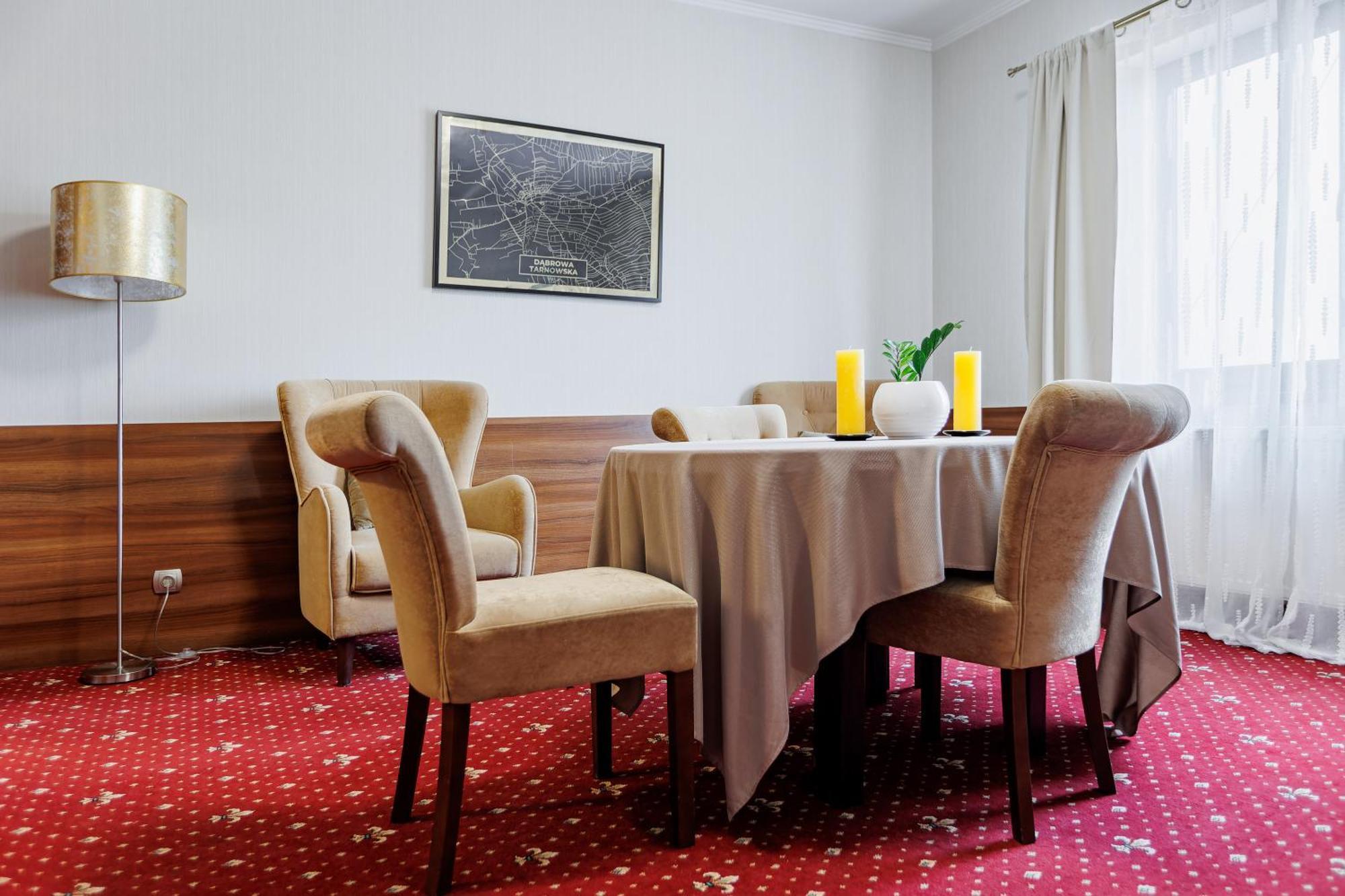 Hotel Cristal Park Dabrowa Tarnowska Exterior photo
